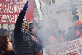 Συμβιβασμός ή χάος