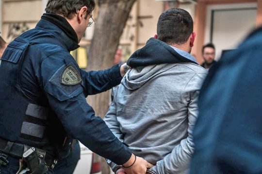 Οι ειδικοί φρουροί έγιναν εισαγγελείς!