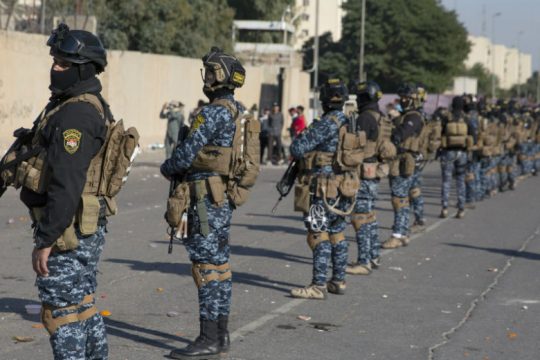 Με «προειδοποιητικές επιθέσεις» απειλούν οι ΗΠΑ το Ιράν