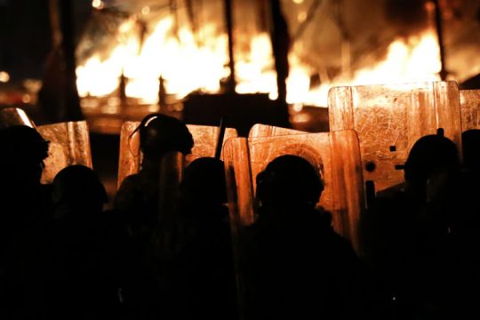 Δεύτερη νύχτα συγκρούσεων διαδηλωτών-αστυνομίας στη Βηρυτό