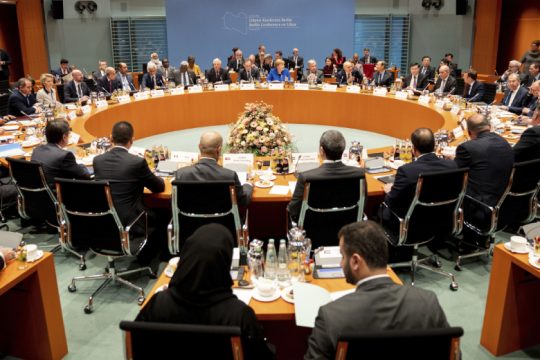 Προς κοινό ανακοινωθέν παρά τις διαφωνίες Σαράτζ-Χάφταρ
