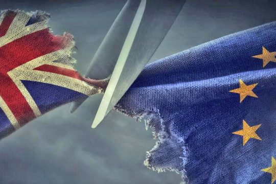 Σε κίνδυνο οι ελληνικές εξαγωγές λόγω Brexit