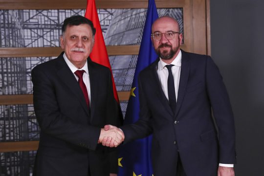 Ε.Ε. προς Σαράτζ: Το μνημόνιο Τουρκίας-Λιβύης καταπατά δικαιώματα τρίτων κρατών