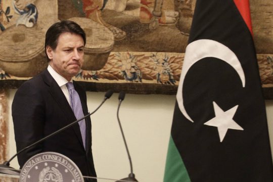 Το «δάχτυλο» στην Τουρκία κούνησε η Ρώμη για τη λιβυκή κρίση