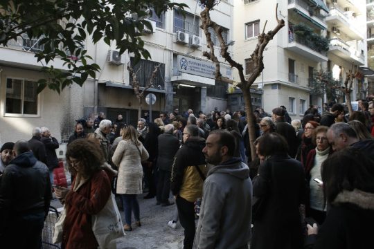 Ορμητήριο των κακοποιών τα Εξάρχεια, με την ανοχή της αστυνομίας