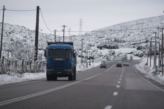 Έως τις 18:00 η κυκλοφορία φορτηγών άνω του 1,5 τόνων