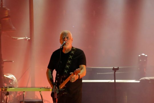 Δημοπρασία ρεκόρ από τον David Gilmour και 21,5 εκατ. δολάρια κατά της κλιματικής αλλαγής