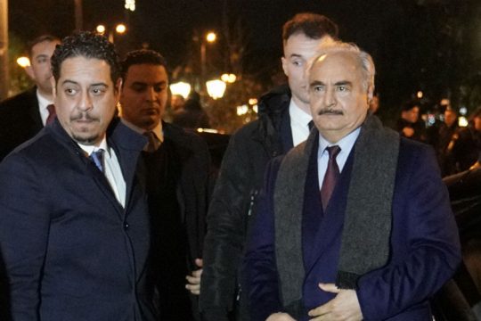 Στην Αθήνα εκτάκτως ο Χαλίφα Χάφταρ