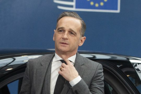 Κυρώσεις στις χώρες που σπάνε το εμπάργκο όπλων στη Λιβύη ζητά η Γερμανία