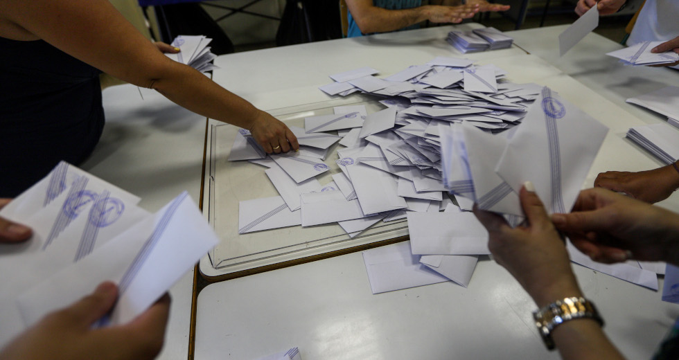 Βρίσκει τοίχο ο εκλογικός νόμος με τα μπόνους