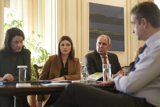 Ο απολογισμός του εξαμήνου για το υπ. Παιδείας στο Μαξίμου