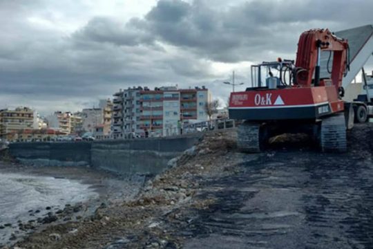 Ηράκλειο: Αιχμές της Αποκεντρωμένης Διοίκησης για τον κόλπο Δερματά
