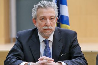 Κοντονής για όλους και για όλα