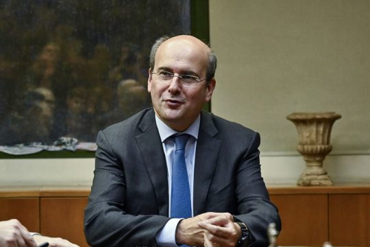 Χατζηδάκης μαινόμενος κατά της τελευταίας σοβιετικής Δημοκρατίας!