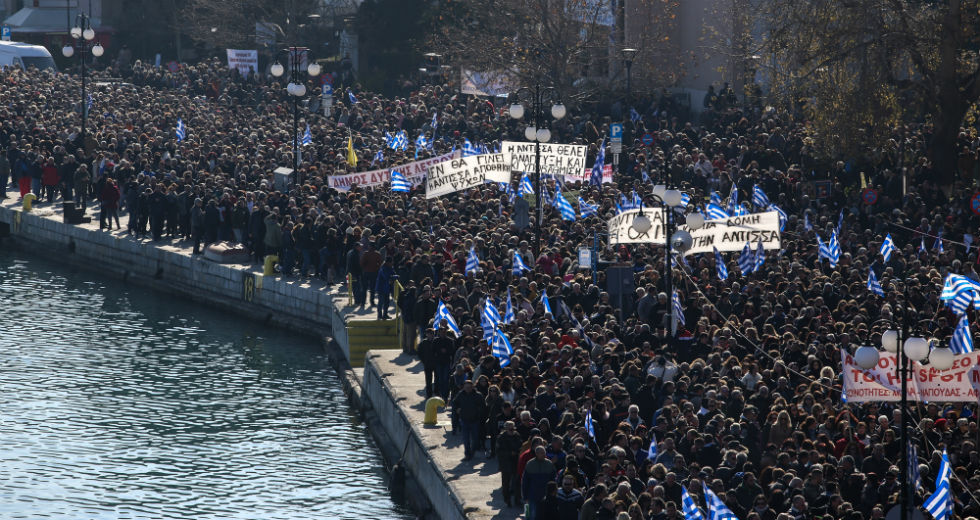 Μεγάλες συγκεντρώσεις για το προσφυγικό στα νησιά του Αιγαίου
