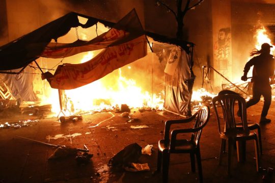 Σχεδόν 400 τραυματίες από τα χθεσινά επεισόδια στον Λίβανο