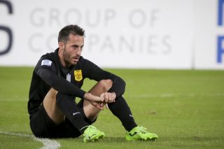 Υπό την απειλή της FIFpro πλήρωσε τον Μενέντεθ