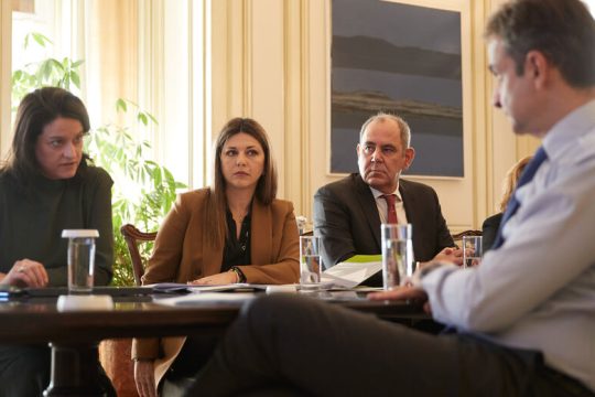 Η Κεραμέως πήρε βαθμούς εξαμήνου