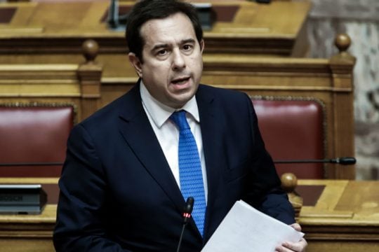 Συγχαρητήρια με ευχές για αλλαγή πλεύσης στο προσφυγικό
