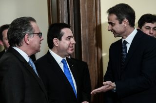 Αυτοσχεδιασμοί σε κατάσταση πανικού για το μεταναστευτικό