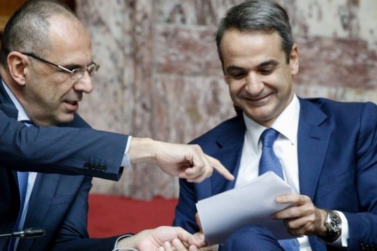 Μια κανονικότητα… κατεπείγουσα