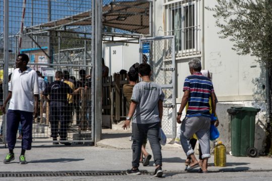 «Στο μίσος απαντάμε με αλληλεγγύη»