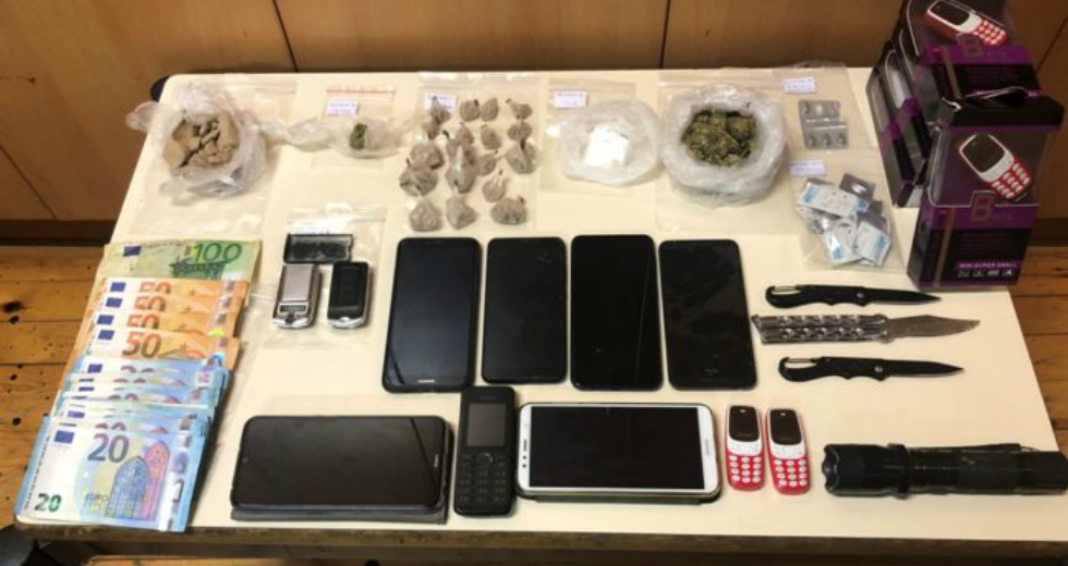 Τροχόσπιτο γεμάτο ναρκωτικά κατάσχεσε η αστυνομία στα Χανιά