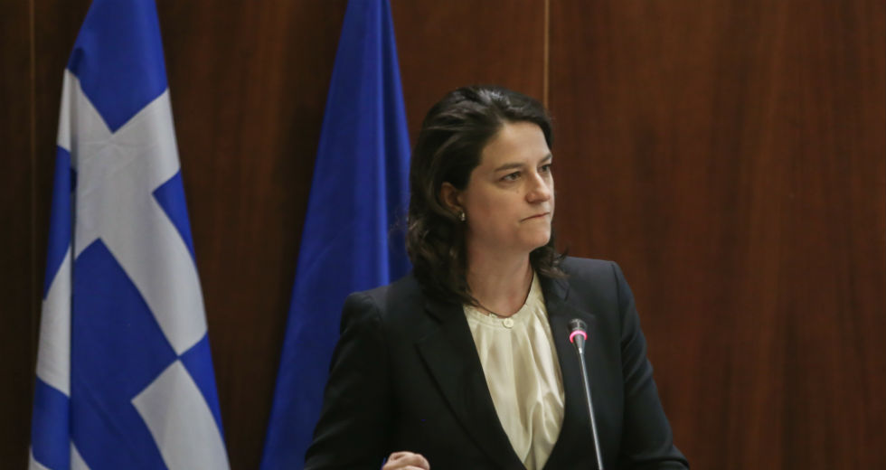 Η Κεραμέως ανακαλεί την πρόσκληση για εκδήλωση της «Χριστιανικής Αγωγής» μετά τον σάλο