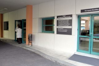 Προκαταρκτική στο Γ.Ν. Νίκαιας μετά την καταγγελία για σκουλήκι σε γεύμα