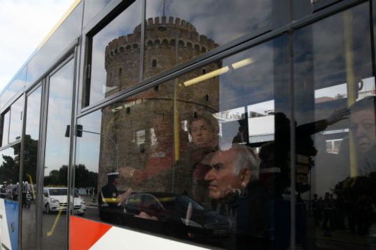 Καταγγελία για ρατσιστική επίθεση ελεγκτή του ΟΑΣΘ σε αλλοδαπό επιβάτη