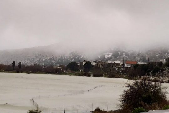 Αφήνει… λιμνοθάλασσα στο Λασίθι ο «Ηφαιστίωνας»