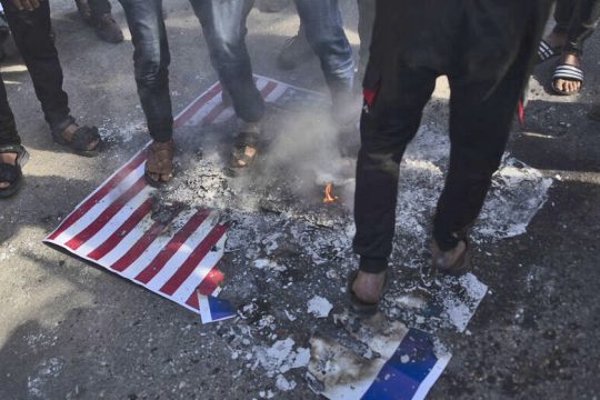 Με «χιλιάδες “όχι” στη συμφωνία του αιώνα» απαντούν οι Παλαιστίνιοι