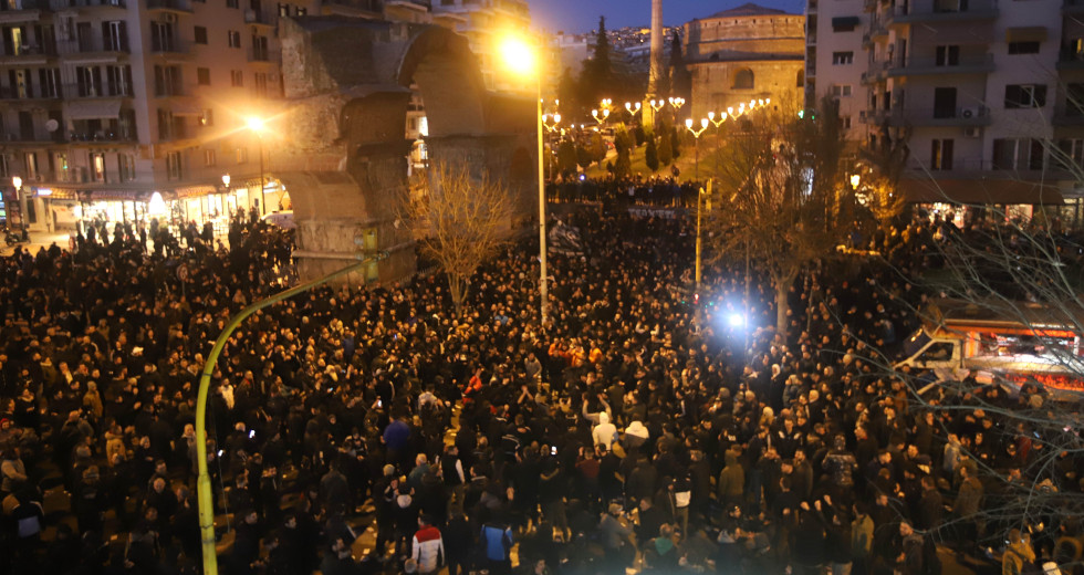 Οργή των οπαδών του ΠΑΟΚ στη Θεσσαλονίκη