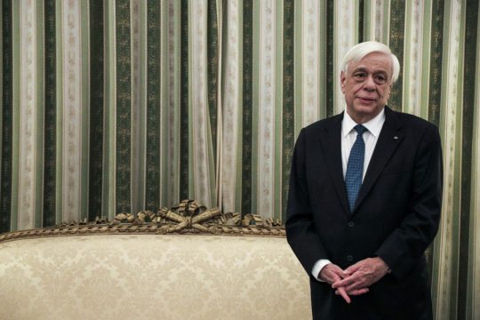 Πολιτικά αμήχανη η σιωπή στο Μαξίμου
