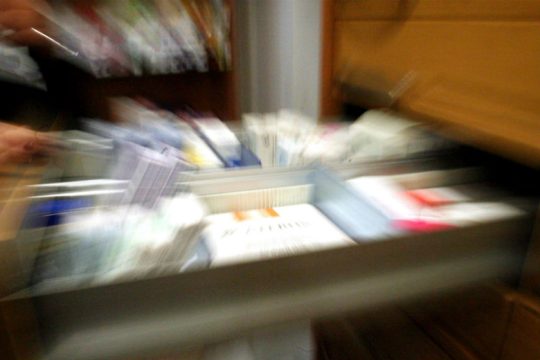 Με ιατρική συνταγή πλέον τα φάρμακα για τη γρίπη