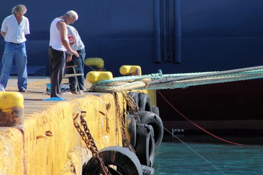Μείωση της απασχόλησης ναυτεργατών στα ποντοπόρα