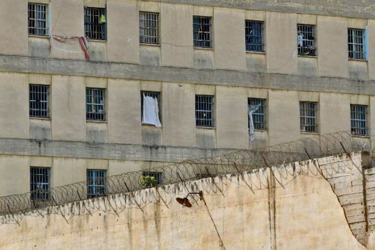 Βάζουν ιδιώτες και στο σωφρονιστικό σύστημα