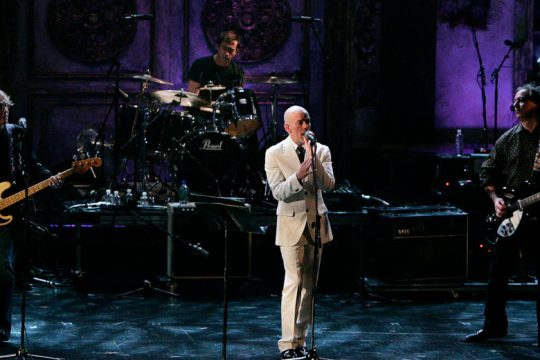 Οι R.E.M. ετοιμάζουν… μηνύσεις κατά Τραμπ;