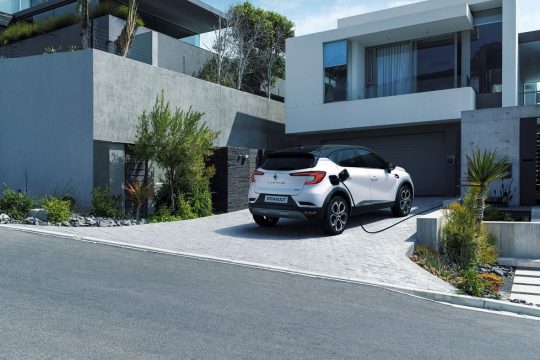 Τα νέα Renault E-TECH