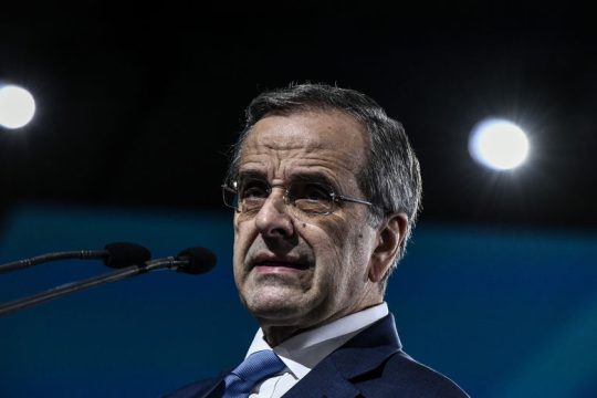Ο κ. Σαμαράς δείχνει και πάλι τα δόντια του