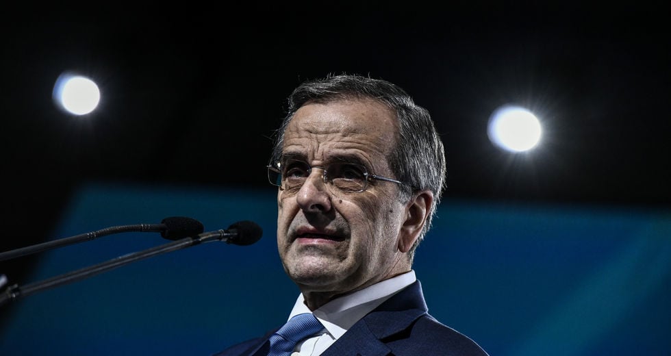 Ο κ. Σαμαράς δείχνει και πάλι τα δόντια του
