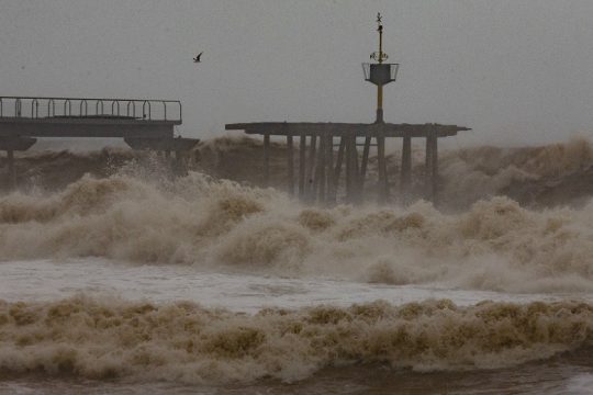 Μετράει τις πληγές της η Ισπανία από τη φονική καταιγίδα