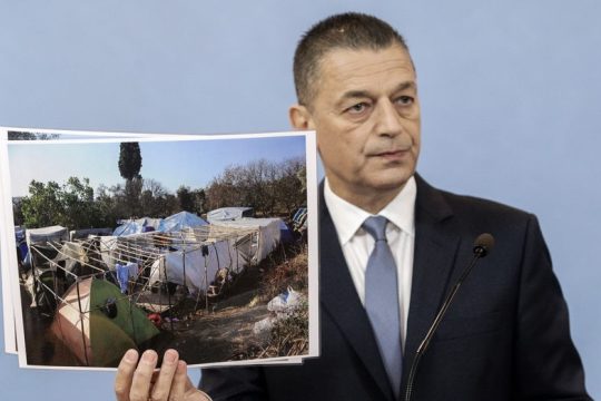 Εκοψαν τα… πόδια στο «σώμα Στεφανή»
