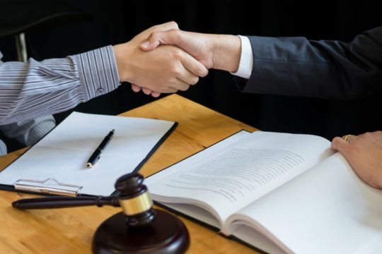 Αποχή των συμβολαιογράφων Αθηνών, Πειραιώς και νησιών έως 8 Ιανουαρίου