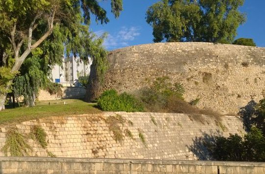 Αποκαθίσταται τμήμα των Ενετικών Τειχών Ηρακλείου