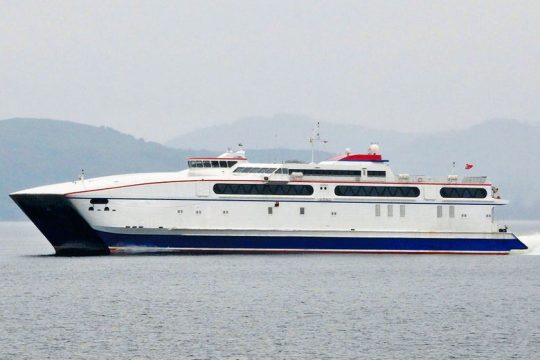 «Ναυμαχία» για ένα ταχύπλοο