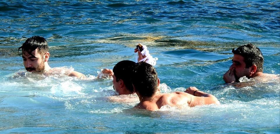 Ο ψεύτικος και ο αληθινός Σταυρός