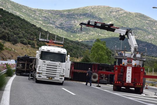 Είμαστε επικίνδυνοι οδηγοί και το πληρώνουμε