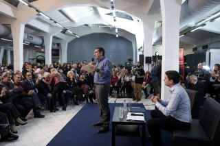 Κλείνουν το παράθυρο στη σπέκουλα οι 53+