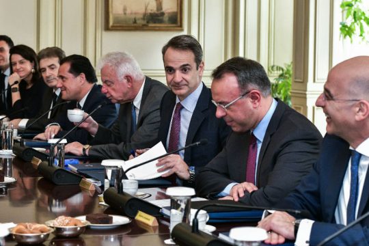 Συγχαρητήρια Μητσοτάκη σε Σταϊκούρα, Χρυσοχοΐδη και Αντιτρομοκρατική